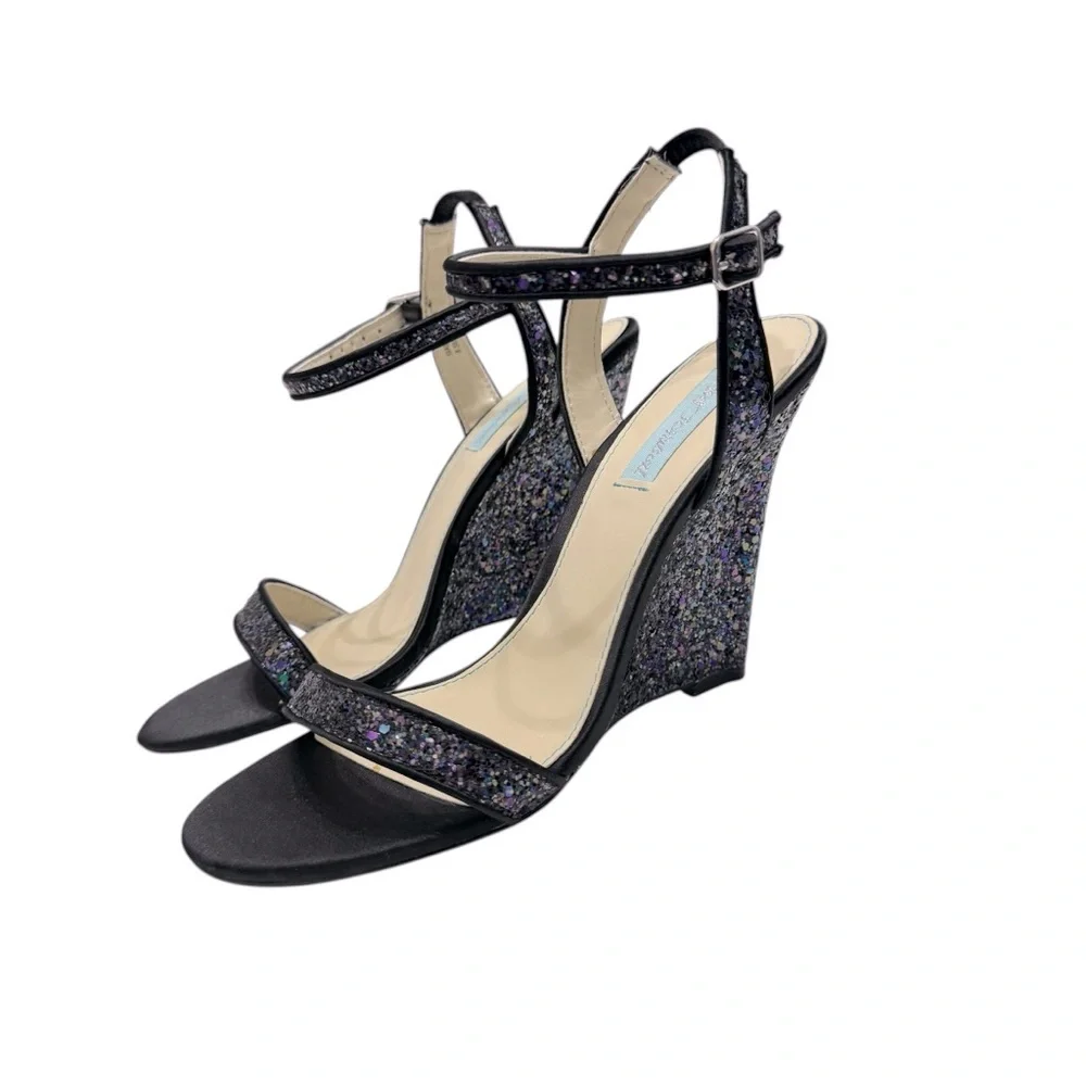 Betsey Johnson Darci Glitter‎ Wedge Sandals Sz 8.5